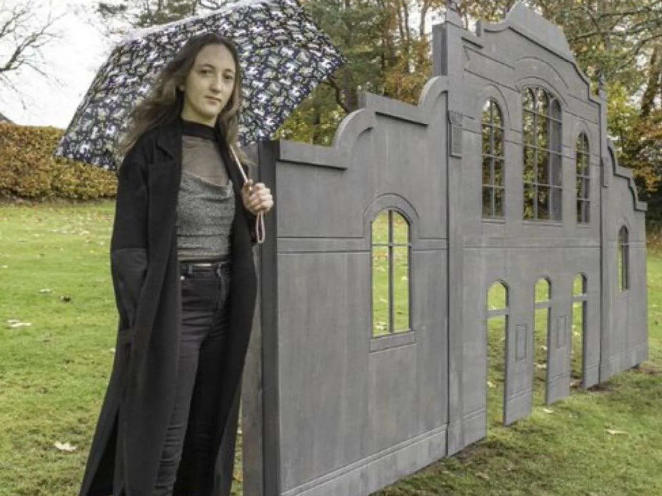 Image of Iris Walker-Reid, Contemporary Art Practice Graduate in Residence by Fergus Connor ©Grays School of Art