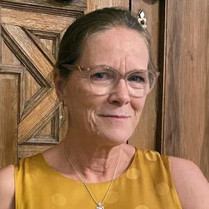 Board-of-Governors-Liz-Marr-IMG1941-500sq