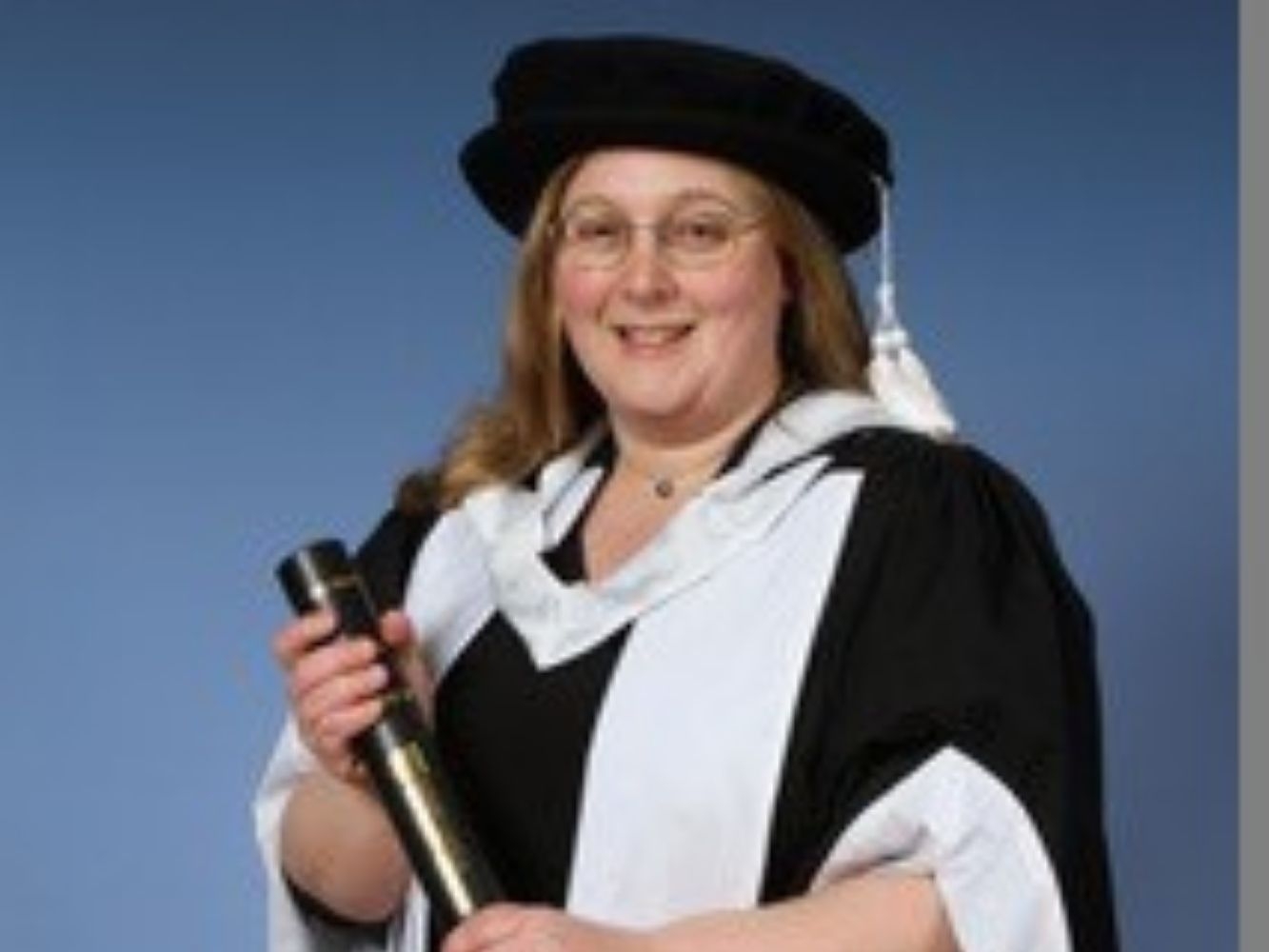 2020-01-Pam-graduation-photo-Joomla-1333-by-1000