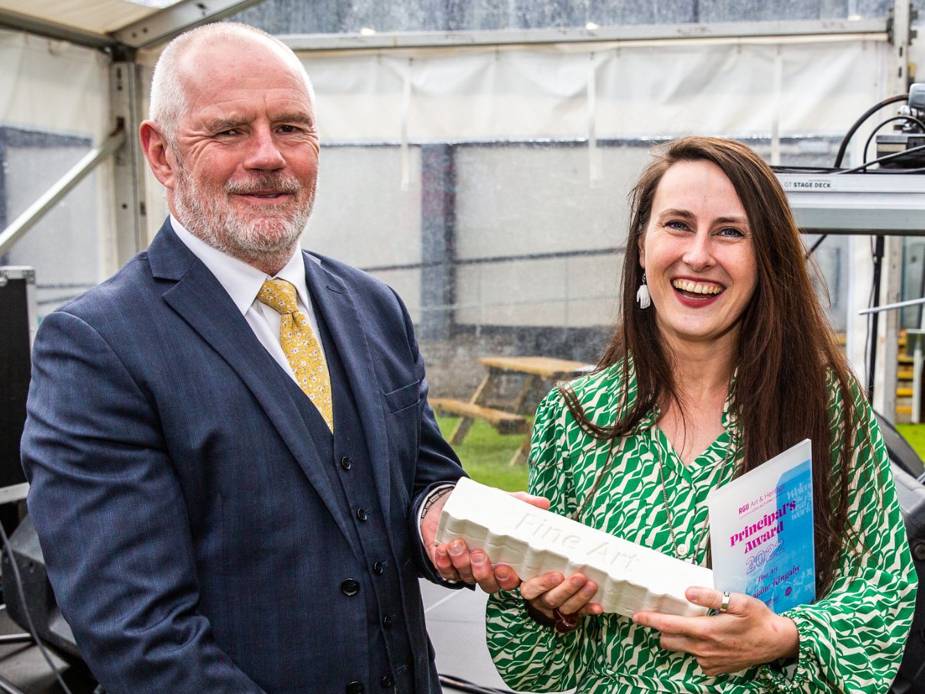 Emmajane Kingaby receives Principals Award from Principal Steve Oliver
