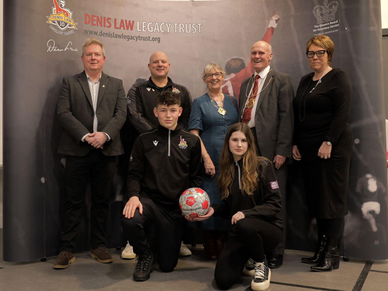 Gary Law; Mark Williams; Lord and Lady Provost of Aberdeen; Lynn Kilbride; and two volunteers
