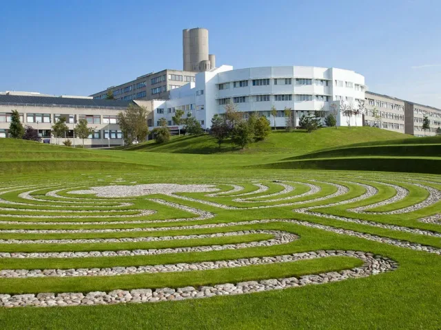 ninewells hospital campus