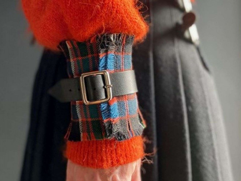 Kilt cuff