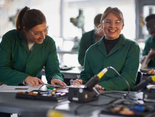 Satisfied students engineering Satisfied students engineering