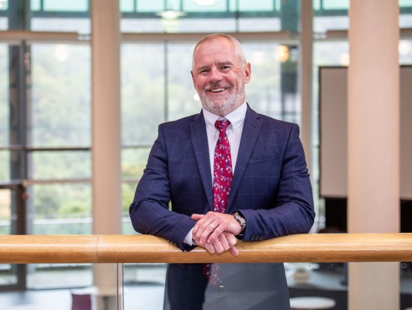 Principal Professor Steve Olivier Principal Professor Steve Olivier