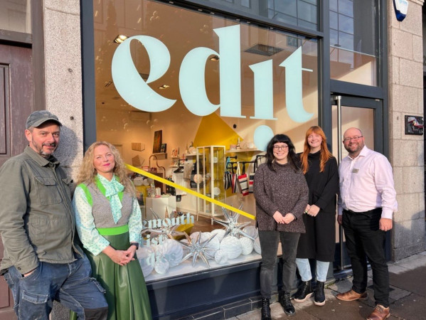 Culture Aberdeen Project and opening of EDIT from DAS with (left to right) Peter Baxter from Deemouth Artist Studios (DAS), Sally Reaper Co-Director, Look Again at Gray’s School of Art, Jo Muir (DAS), Claire Bruce from Gray’s Look Again and Craig Stevenson, Centre Manager at Bon Accord