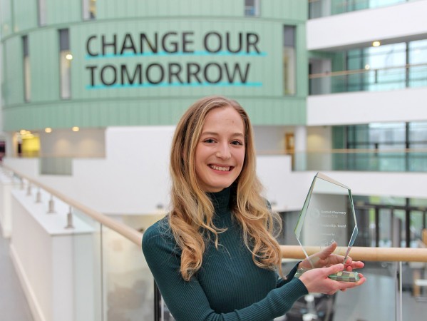 Top prize for RGU student at Pharmacy Oscars Top prize for RGU student at Pharmacy Oscars